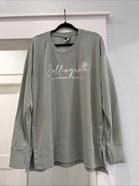 Sage Crewneck Pullover Sweatshirt